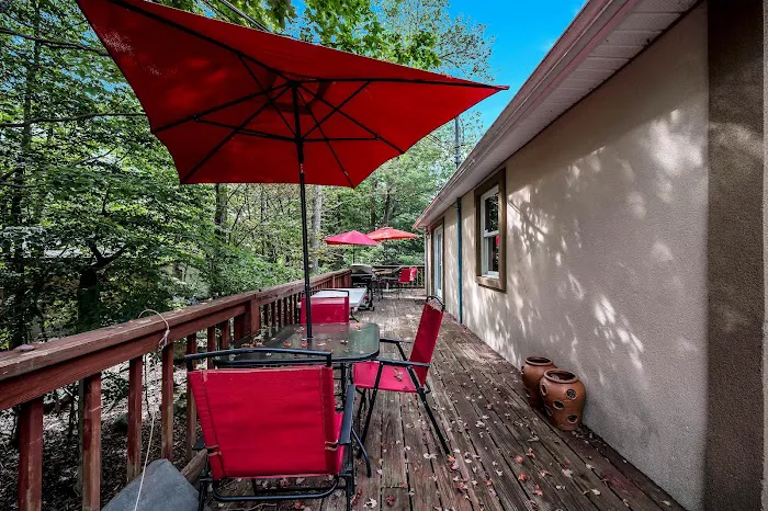 Chico's Chalet 4