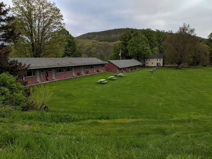 Delaware River Club Fly Fishing Resort 4