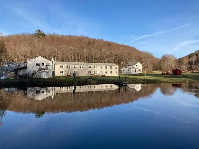 The Big Valley Lodge 4
