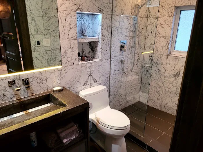Shadowcrest Guest House 4