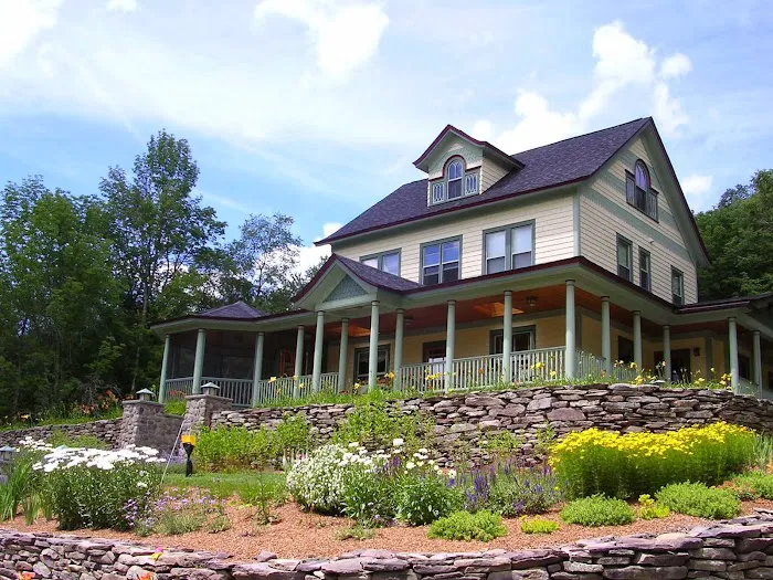 Breezy Hill Inn 4