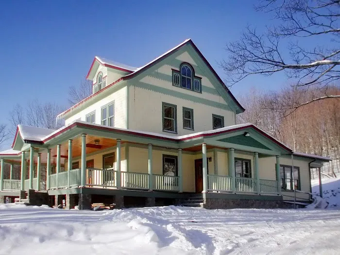 Breezy Hill Inn 4