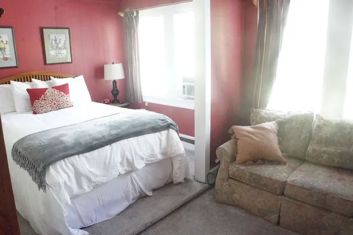 The Frogtown Inn Bed & Breakfast 4