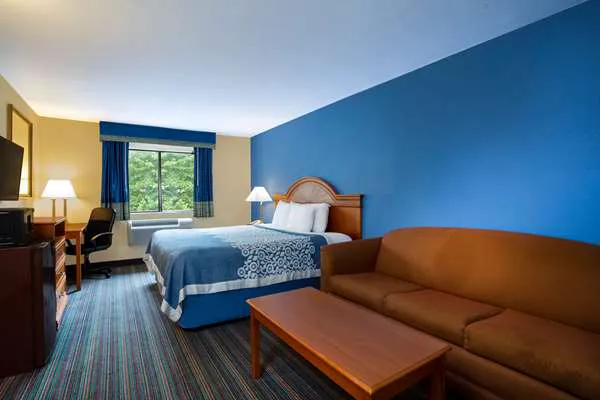 Days Inn by Wyndham Runnemede Philadelphia Area 4