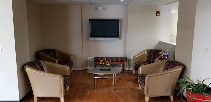 Red Roof Inn & Suites Philadelphia - Bellmawr 4
