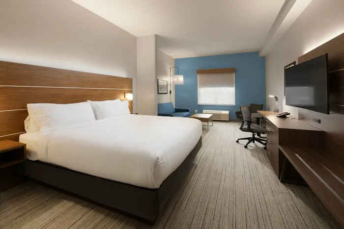 Holiday Inn Express & Suites Williamstown - Glassboro by IHG 5