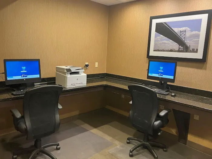 Holiday Inn Express Philadelphia - Penns Landing by IHG 5