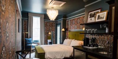 The Gas Lamp Hotel
