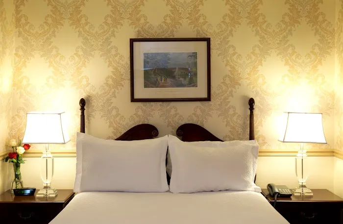 Penn's View Hotel 5