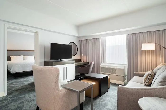 Hampton Inn Philadelphia Center City-Convention Center 5