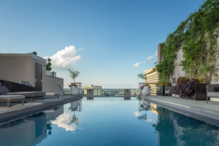 The Windsor Suites 5