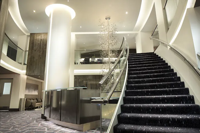 The Windsor Suites 5