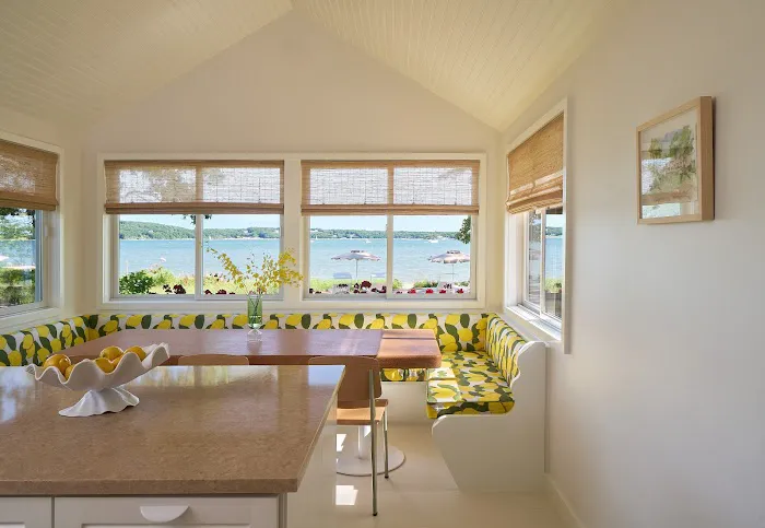 Silver Sands Motel & Beach Bungalows 5