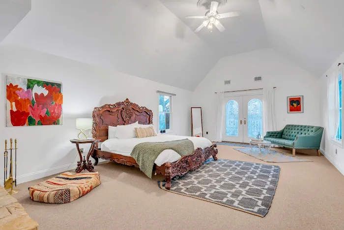 The Lin Beach House 5