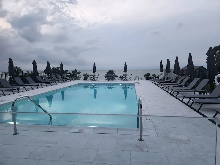 Hotel Moraine 5