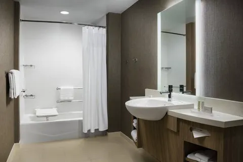 SpringHill Suites Philadelphia West Chester/Exton 4