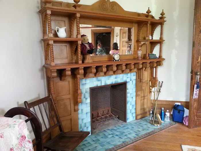 Brooke Mansion 4