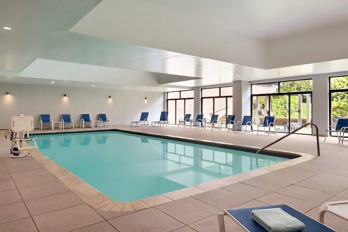 Embassy Suites by Hilton Philadelphia Valley Forge 4