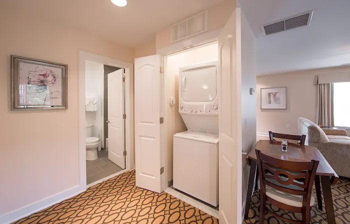 Louella Extended Stay Apartments 4