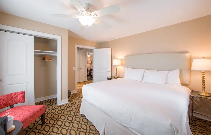 Louella Extended Stay Apartments 4