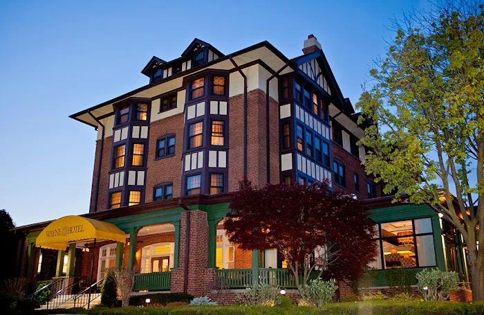 Wayne Hotel 4