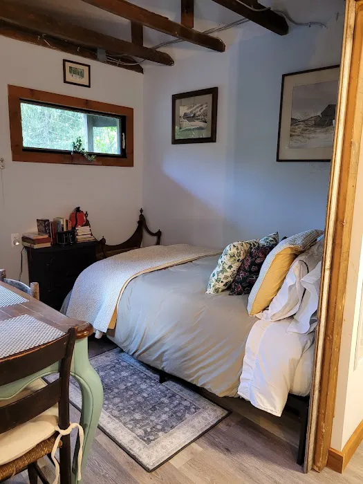 Rose Mountain Cottages 4