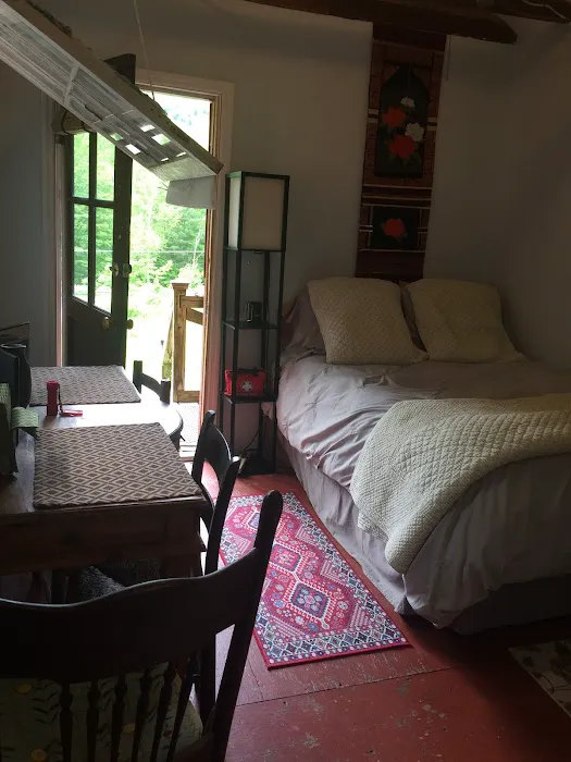 Rose Mountain Cottages 4