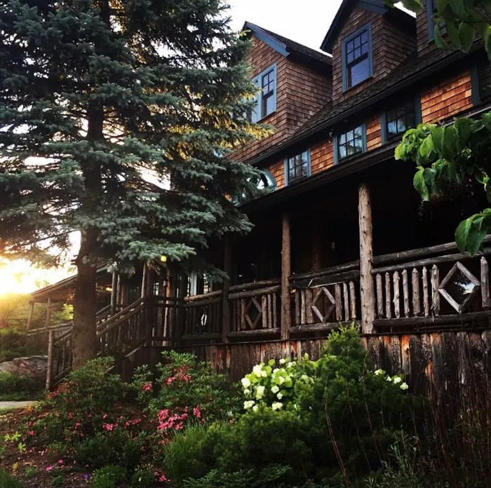 Hotel Mountain Brook 4