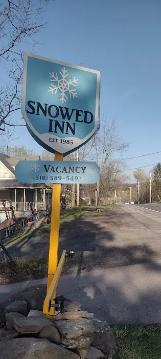 Snowed Inn 4