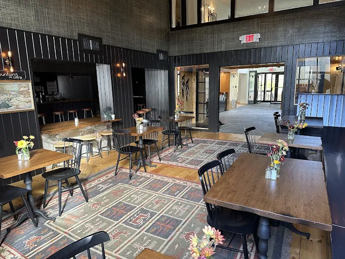 Hunter Inn 4