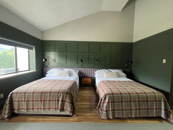 Hunter Inn 4