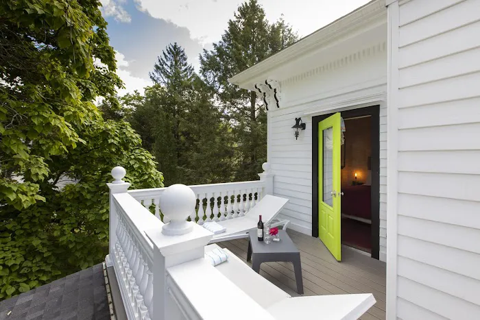 The Roxbury at Stratton Falls 4