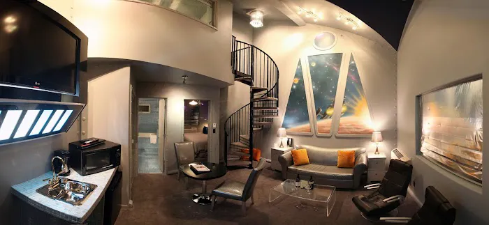 The Roxbury Motel 4