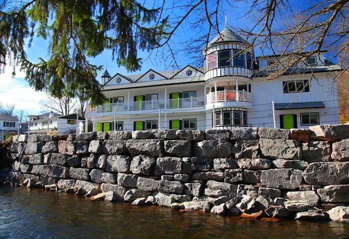 The Roxbury Motel 4