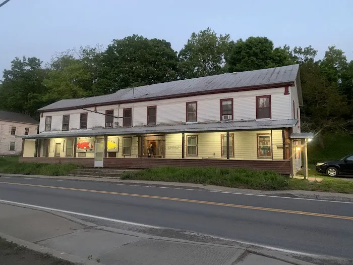 The Davenport Inn 4