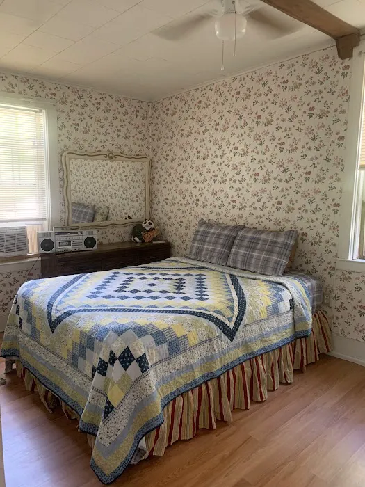 The Davenport Inn 4