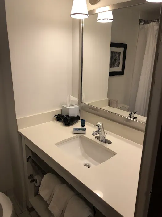 ANZ Hotel Scranton 5