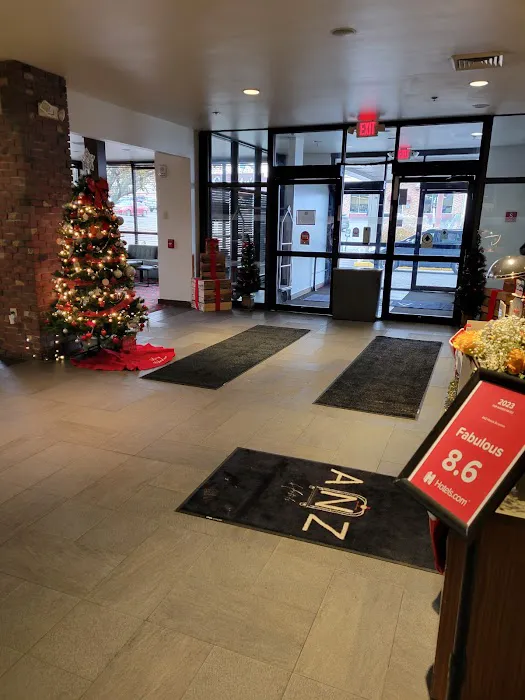 ANZ Hotel Scranton 5