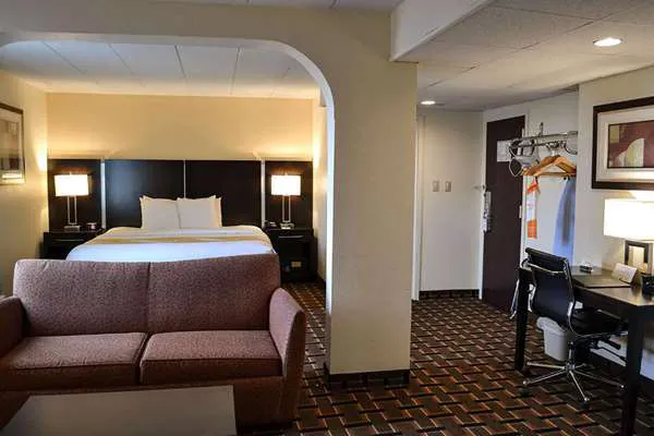 Baymont by Wyndham Dunmore-Scranton 4