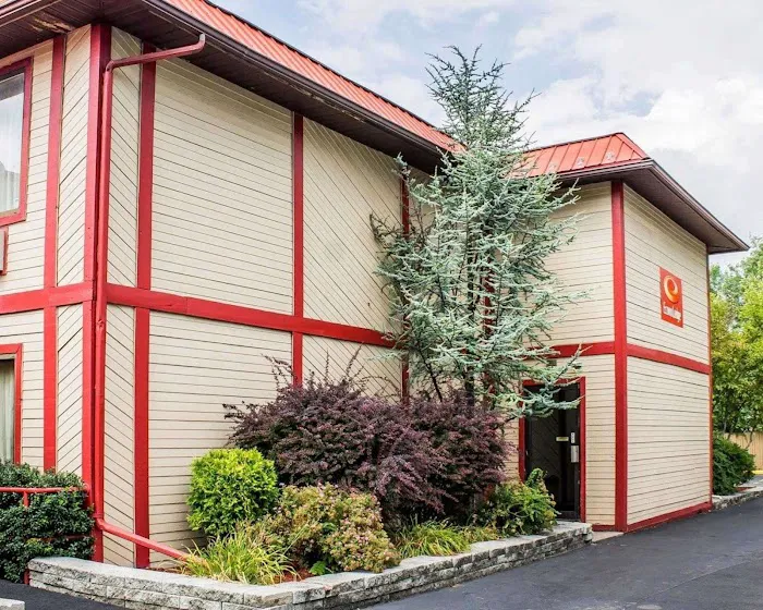 Econo Lodge Scranton near Montage Mountain 5