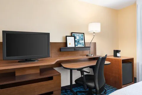 Fairfield Inn Deptford 4