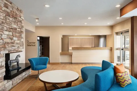 Fairfield Inn Deptford 4