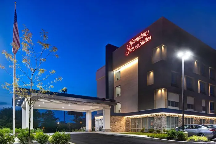 Hampton Inn and Suites Deptford 4