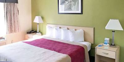 Super 8 by Wyndham Gloucester