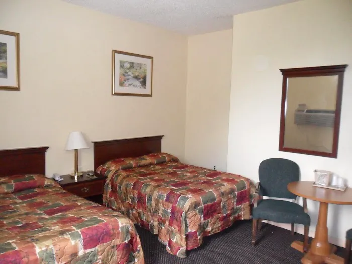 Red Carpet Inn Brooklawn, NJ 4