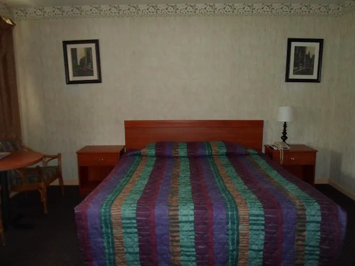 Red Carpet Inn Brooklawn, NJ 4