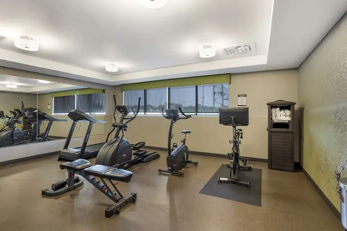Best Western Plus Philadelphia-Pennsauken Hotel 4