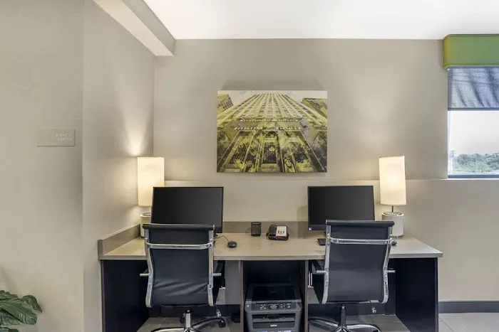 Best Western Plus Philadelphia-Pennsauken Hotel 4