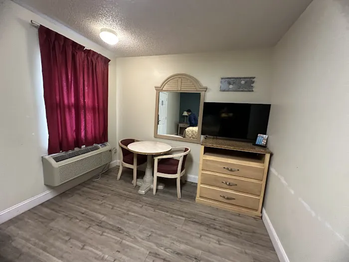 Red Carpet Inn & Suites Hammonton, NJ 4