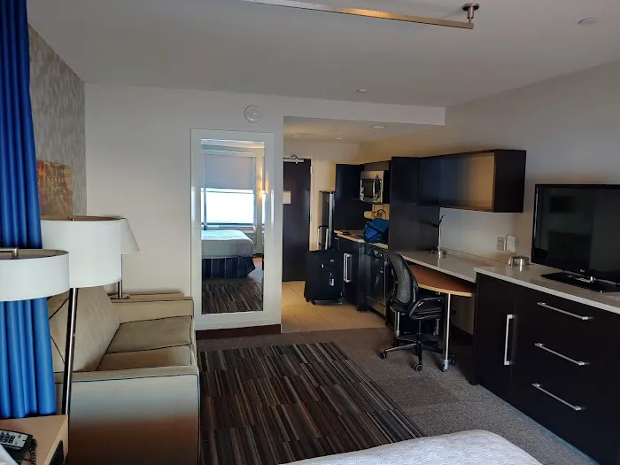 Home2 Suites by Hilton Philadelphia - Convention Center, PA 5